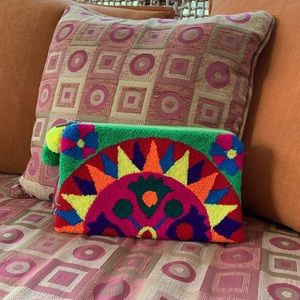Colombian wayuu tribe clutch bag.